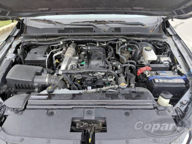 2025 NISSAN FRONTIER CD 