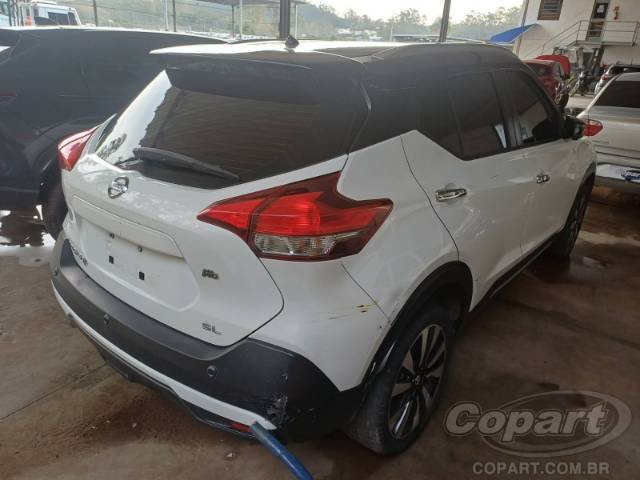 2021 NISSAN KICKS 