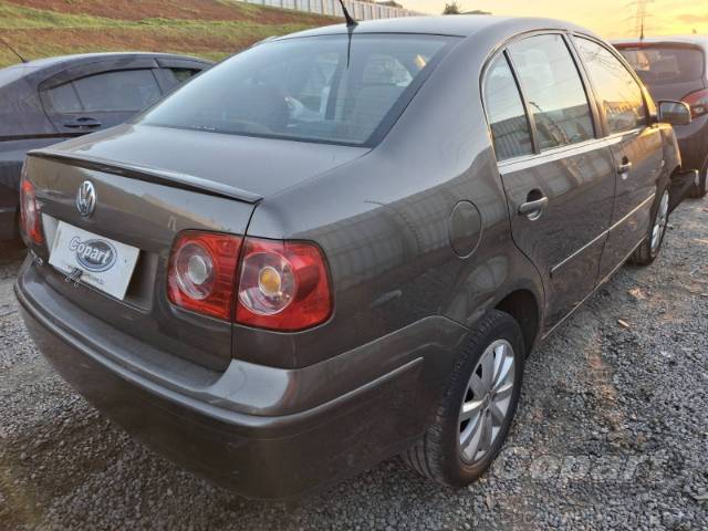 2009 VOLKSWAGEN POLO SEDAN 