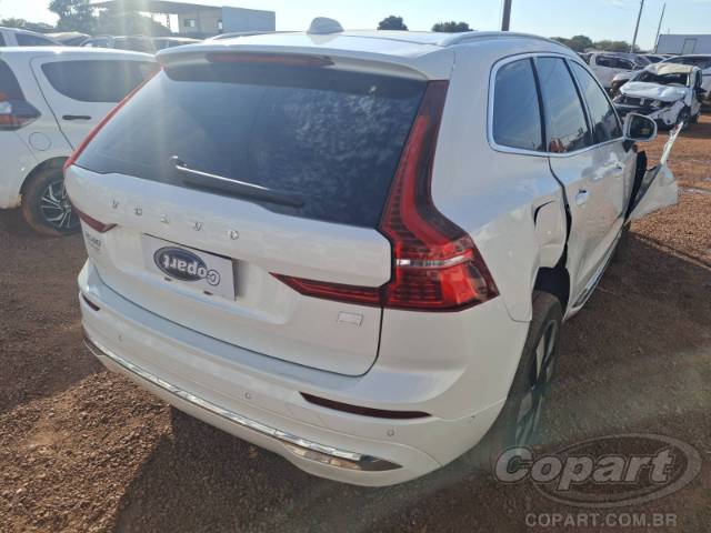 2024 VOLVO XC60 