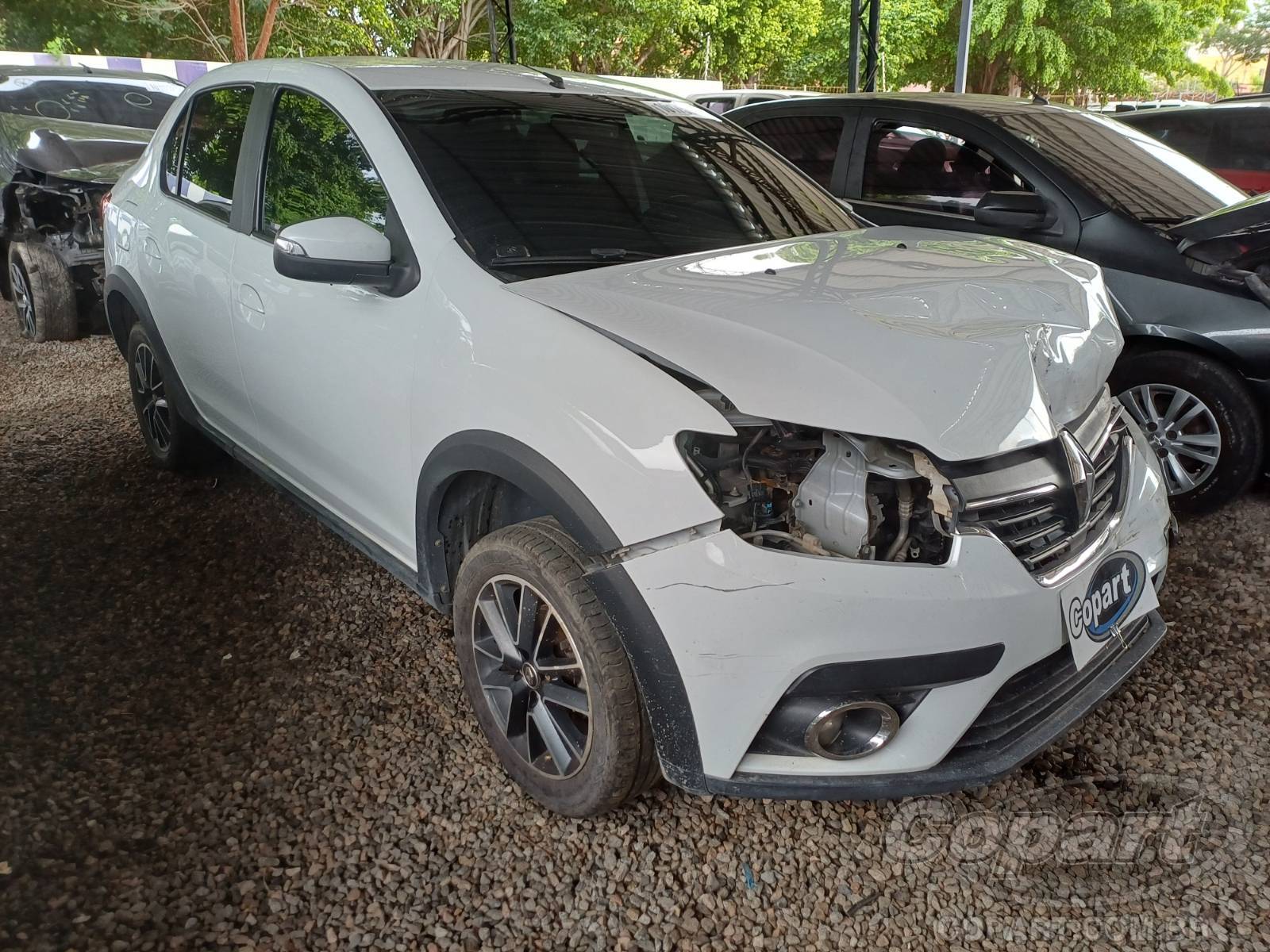 RENAULT LOGAN Intense 1.6 16V SCe 2020