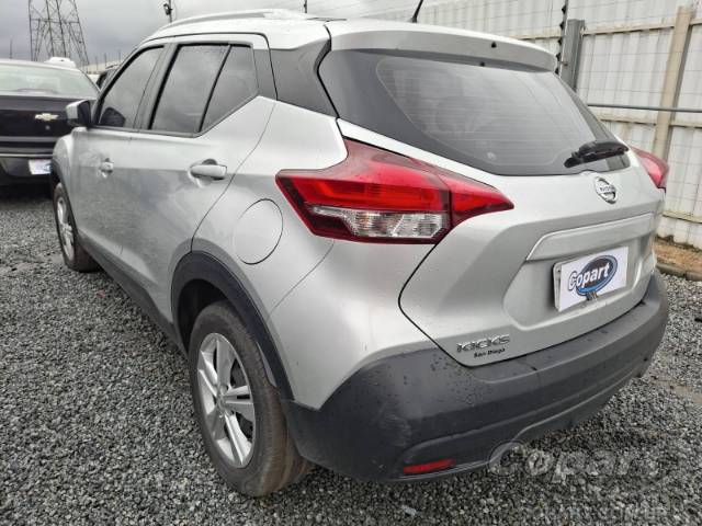 2019 NISSAN KICKS 