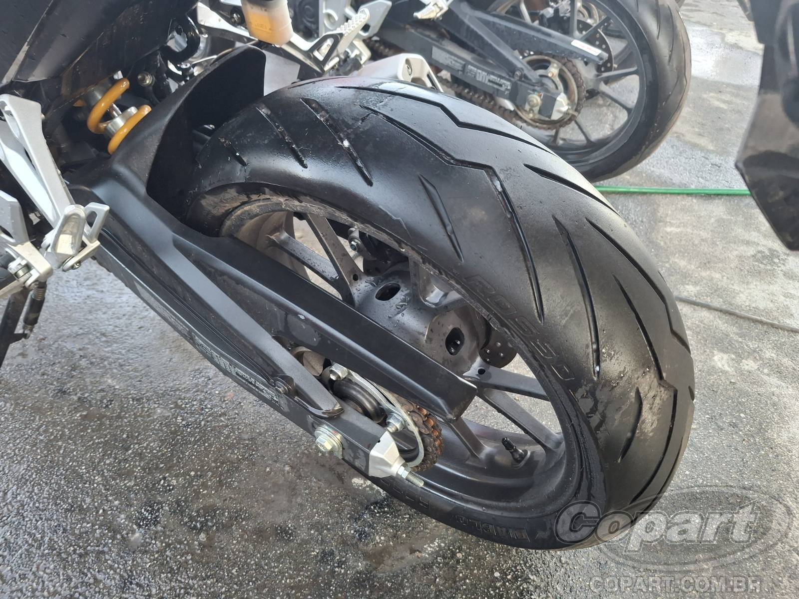 2024 HONDA CB 300F — foto 7 de 10