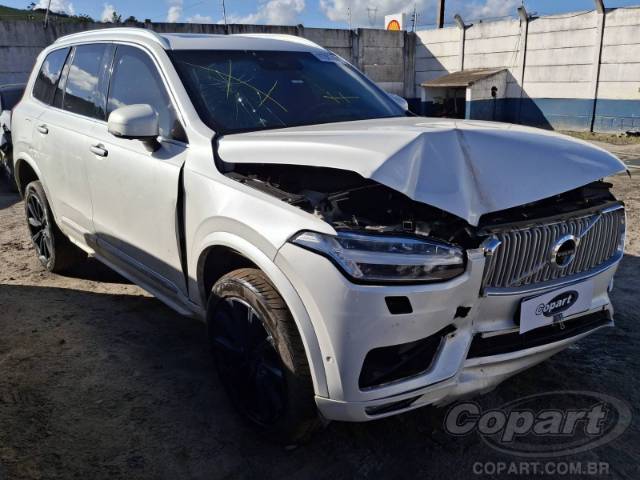 2016 VOLVO XC90 