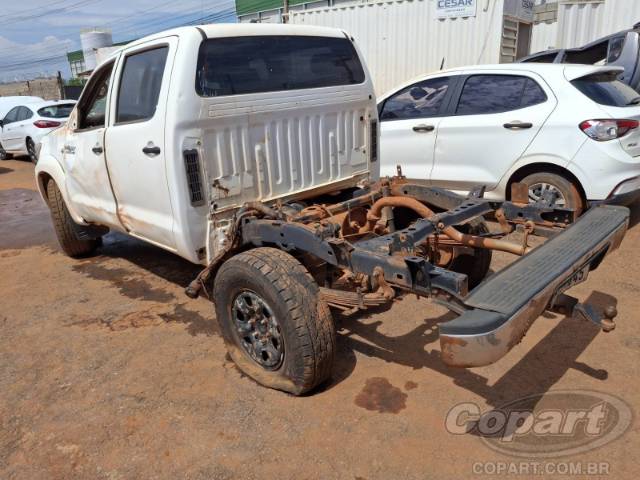 2015 TOYOTA HILUX CD 
