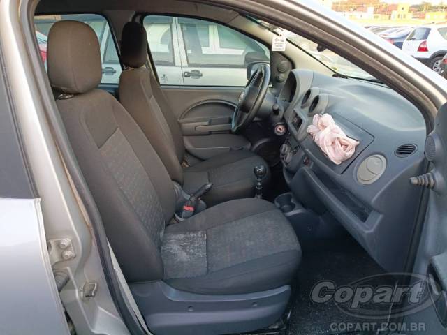 2014 FIAT UNO 