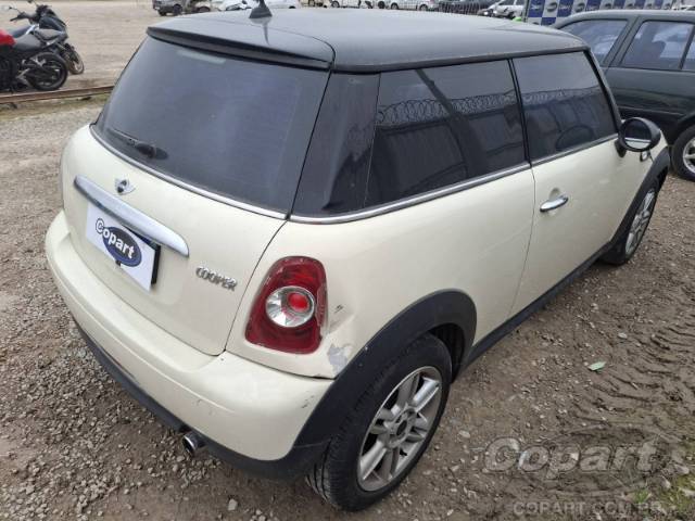 2012 MINI COOPER 