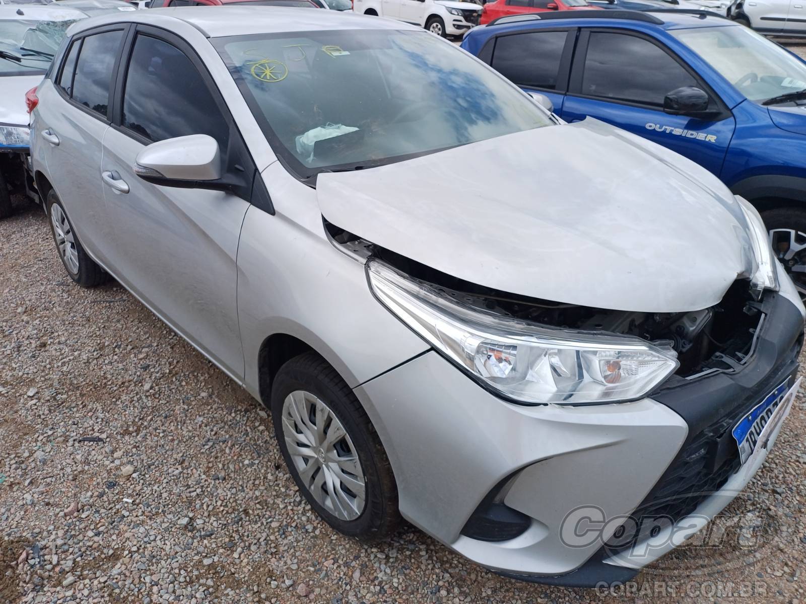 Veículo Toyota Yaris Toyota Yaris XL 1.5 16V Dual VVT-i 2023 Médio Dano Frontal 2023 em leilão