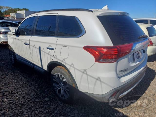 2016 MITSUBISHI OUTLANDER 