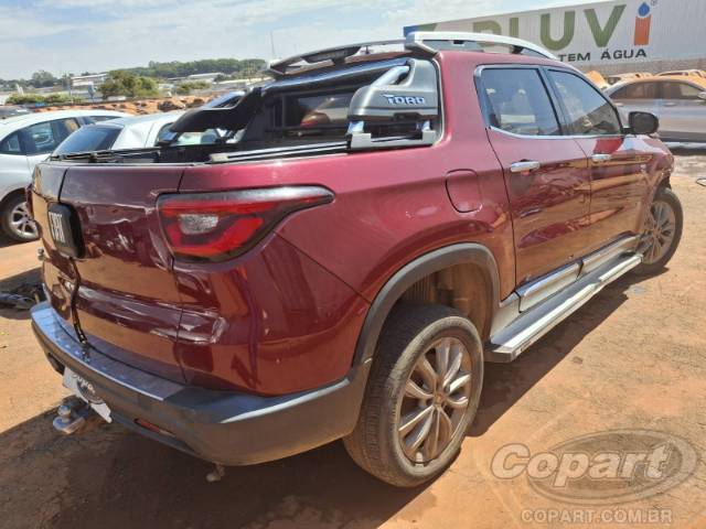 2017 FIAT TORO 