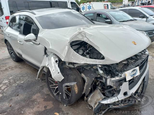 2022 PORSCHE MACAN 