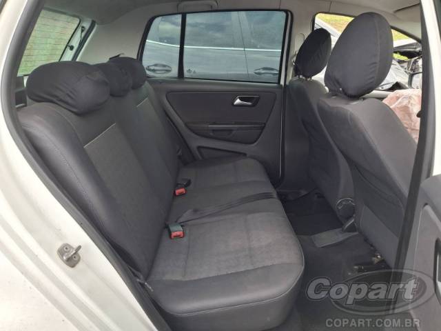 2015 VOLKSWAGEN FOX 