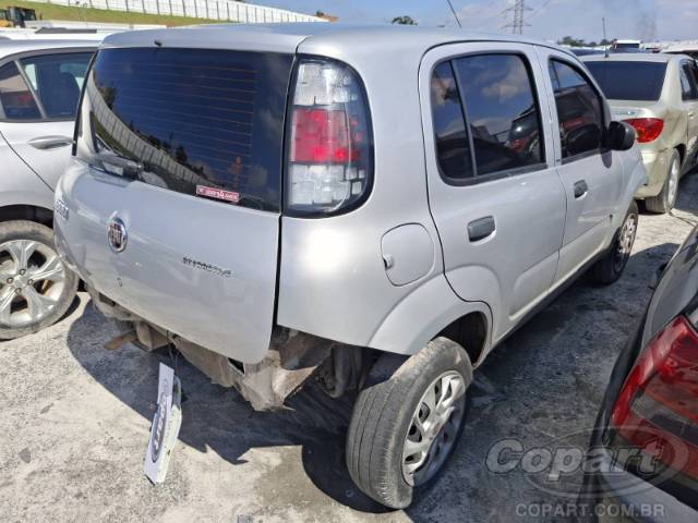 2016 FIAT UNO 