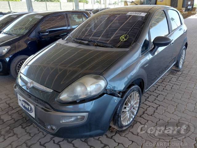 2013 FIAT PUNTO 