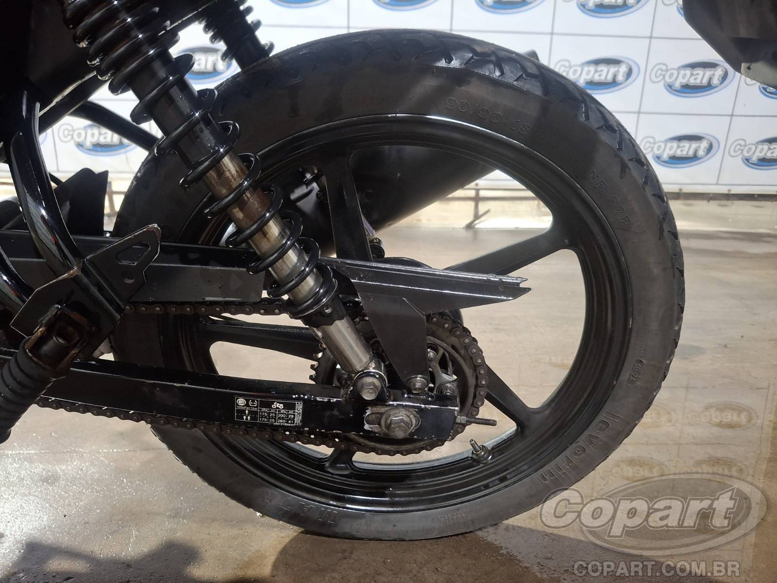 Foto 7 de 10: 2025 YAMAHA FACTOR