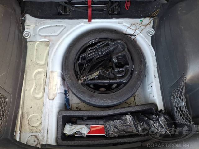 2013 VOLKSWAGEN SPACEFOX 