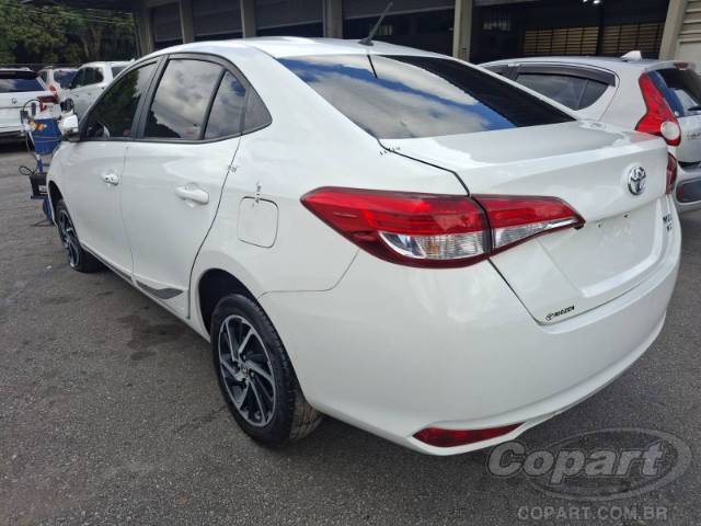 2024 TOYOTA YARIS SEDA 