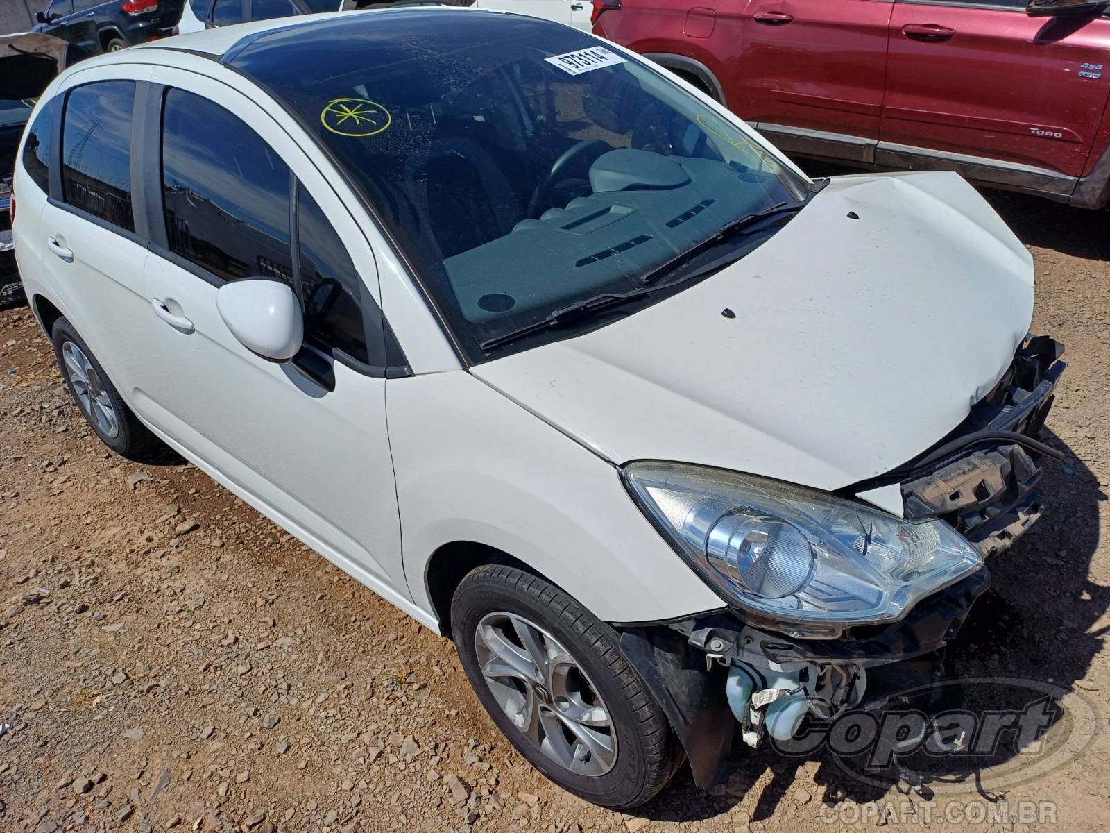 Veículo Citroën C3 Citroen C3 Tendance 1.5 2015 Colisão Média Monta 2015 em leilão