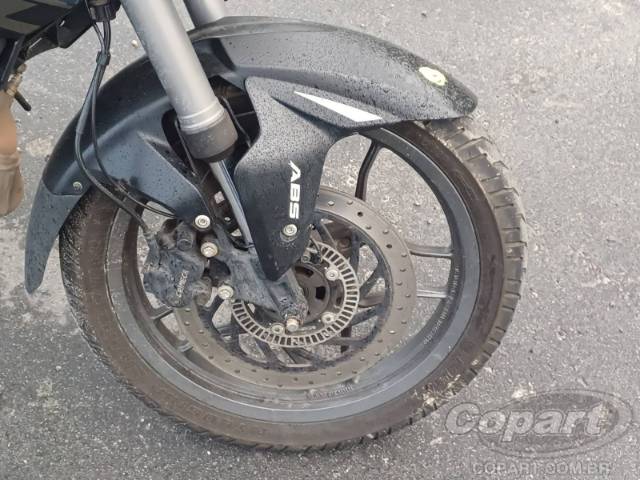2025 BAJAJ DOMINAR 