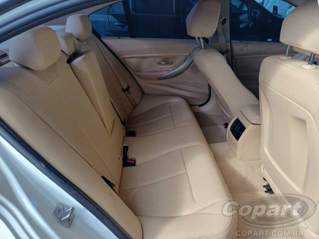 2015 BMW SERIE 3 