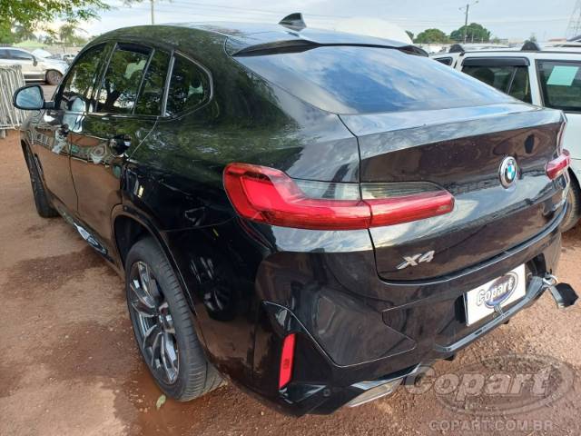 2025 BMW X4 