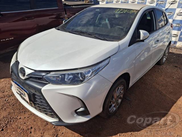 2023 TOYOTA YARIS 