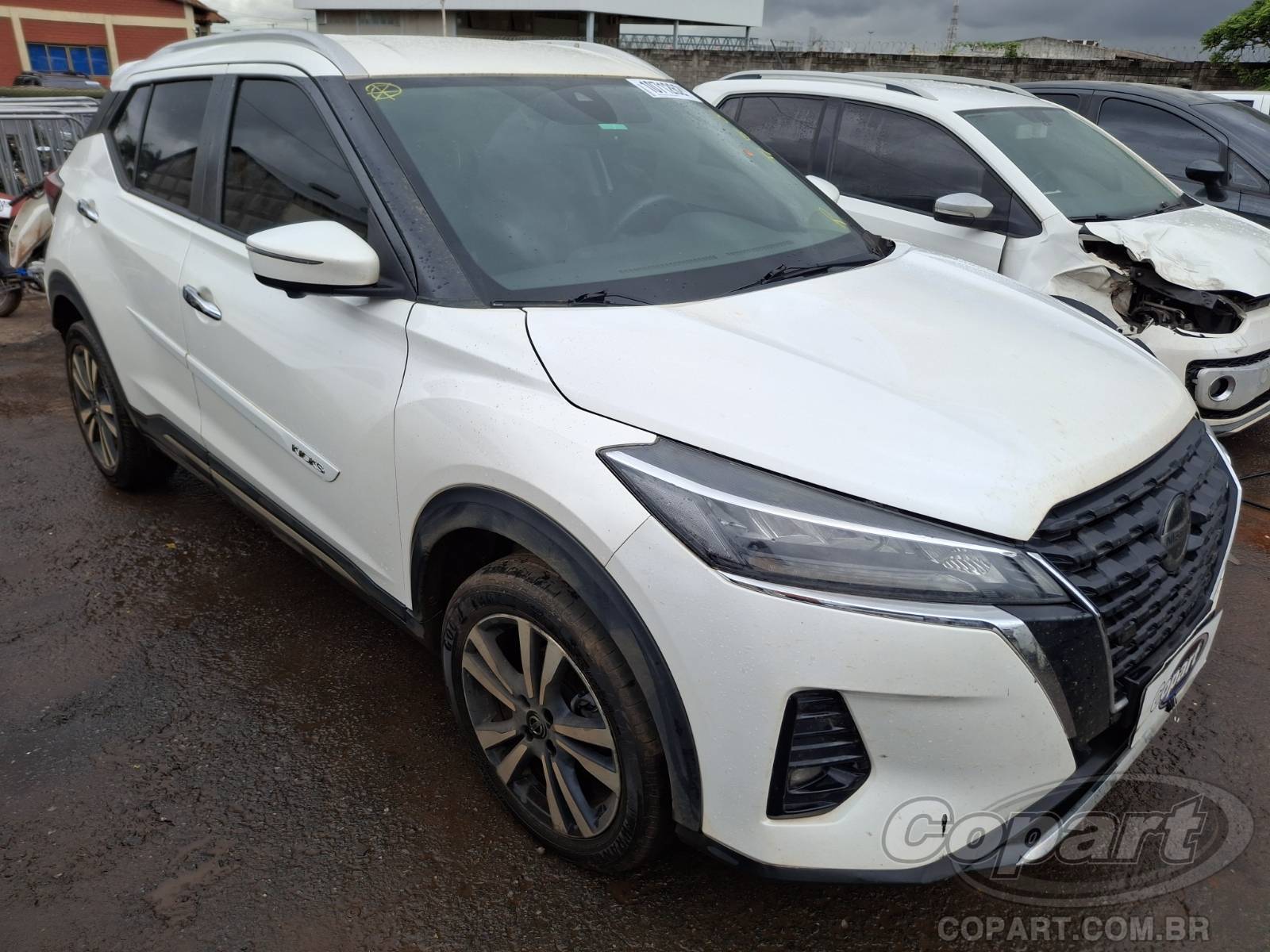 NISSAN KICKS