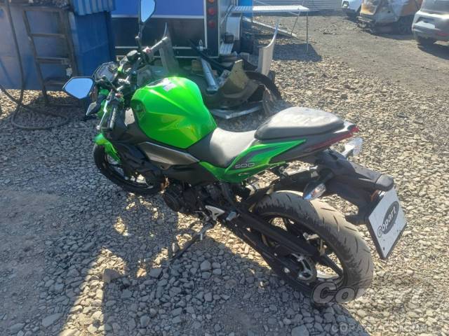 2025 KAWASAKI Z500 