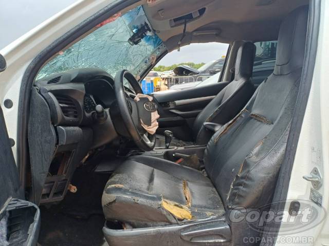 2021 TOYOTA HILUX CD 