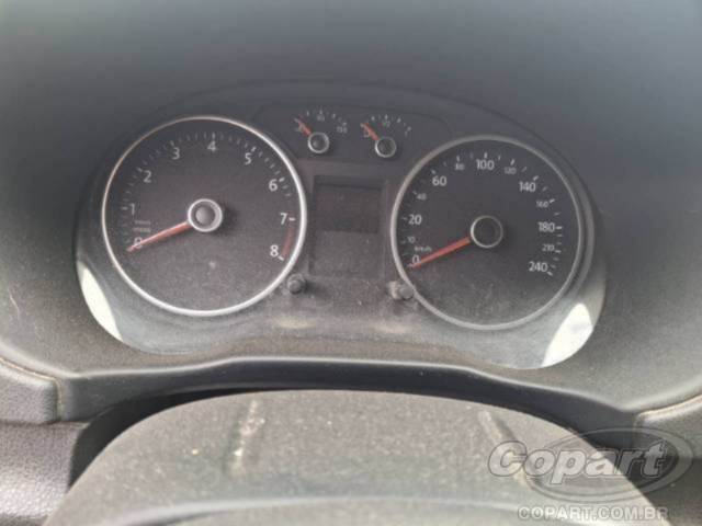 2015 VOLKSWAGEN SAVEIRO 