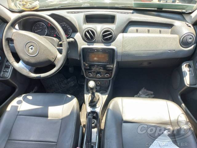 2015 RENAULT DUSTER 