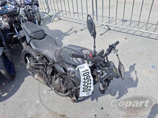 2025 YAMAHA MT-07 