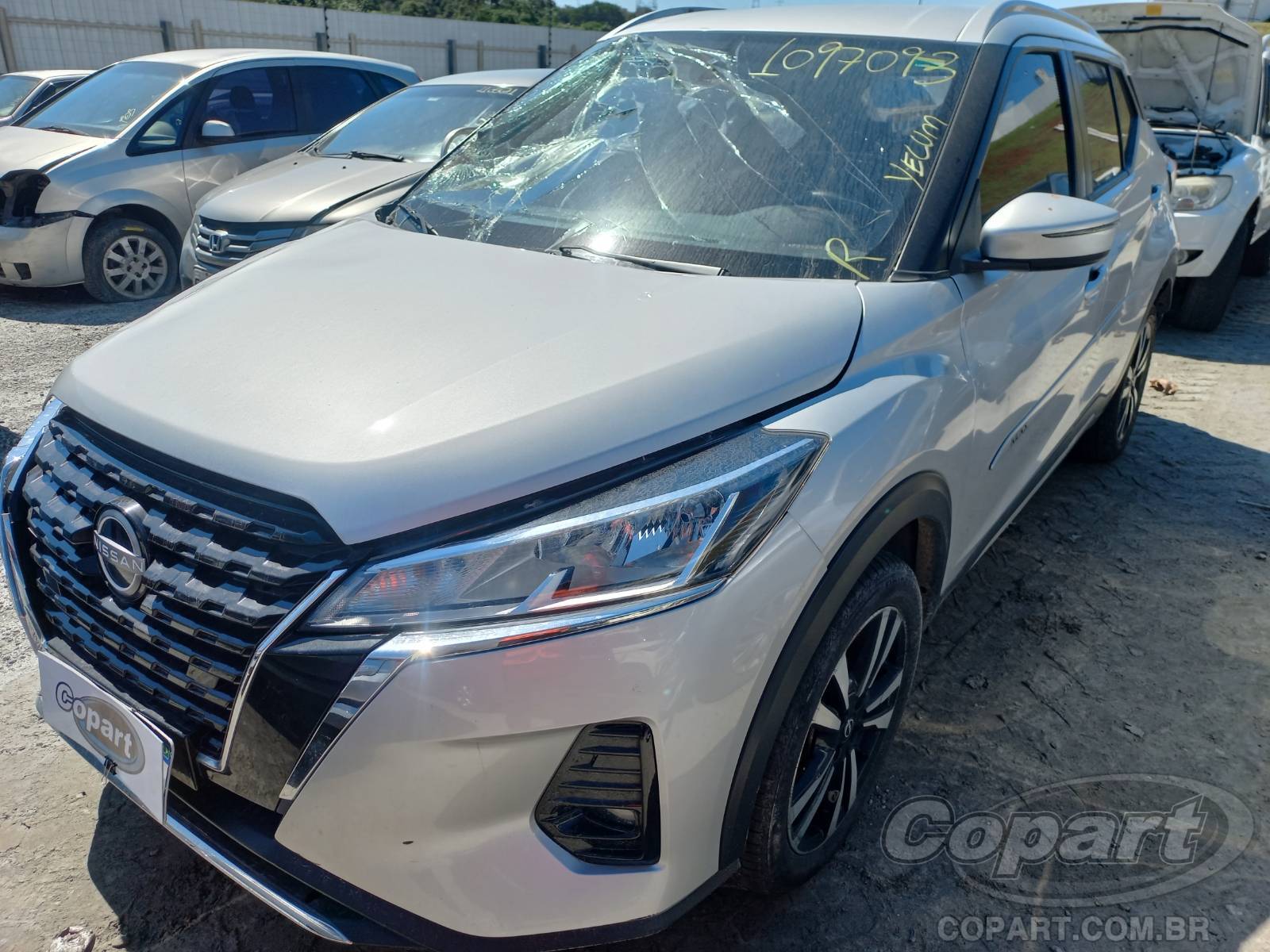 Foto 2: 2023 NISSAN KICKS