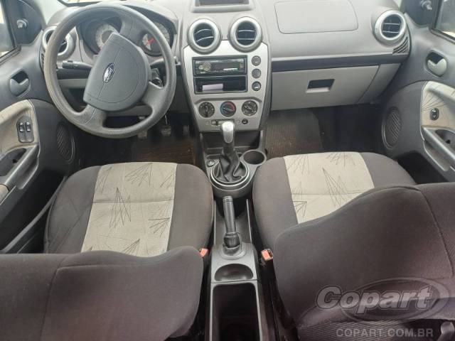 2009 FORD FIESTA 