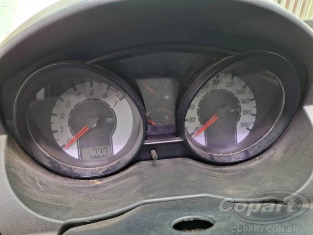 2010 FORD FIESTA SEDAN 