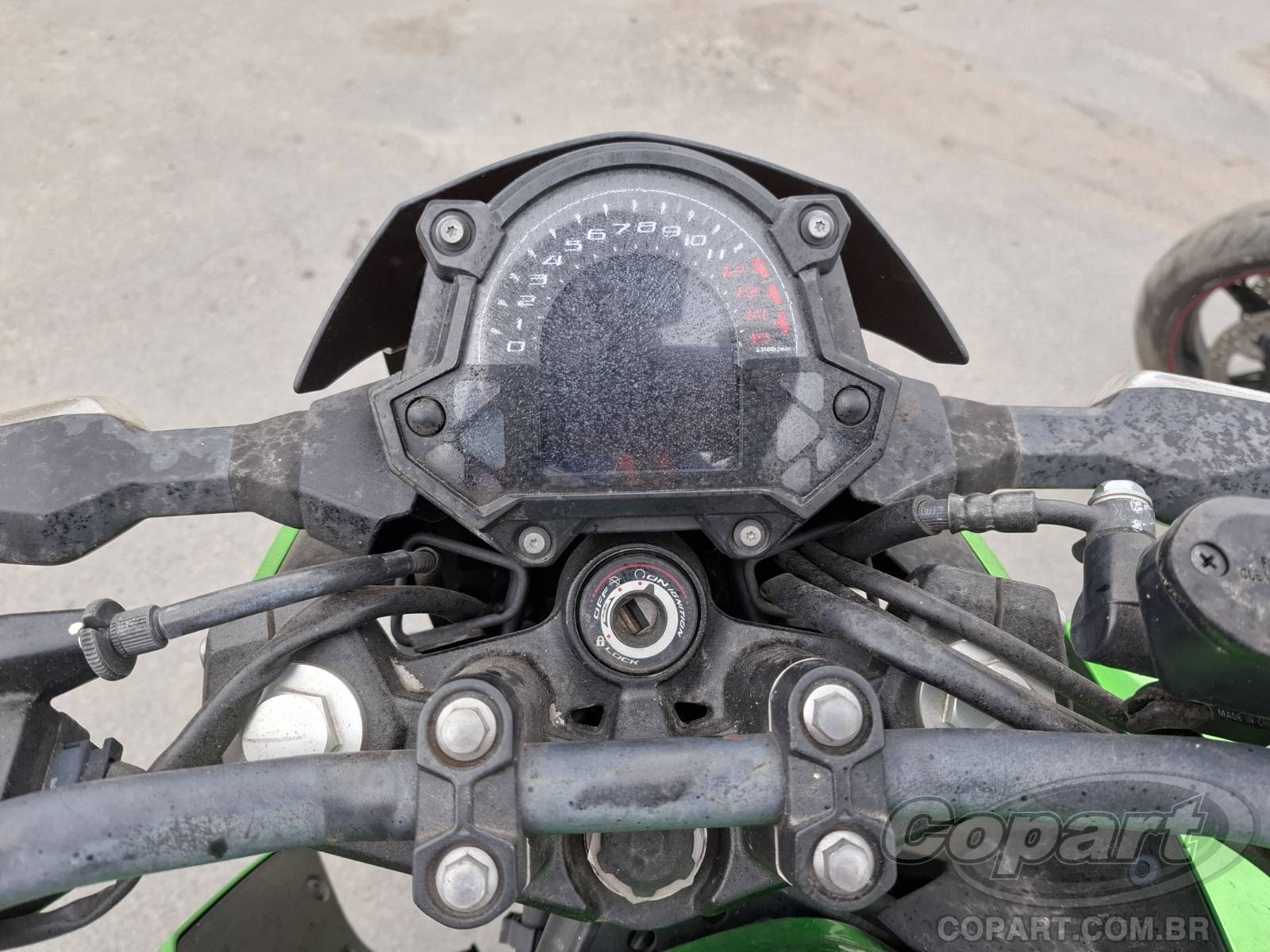 Foto 9 de 10: 2023 KAWASAKI Z400