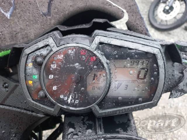 2021 KAWASAKI NINJA ZX-6R 