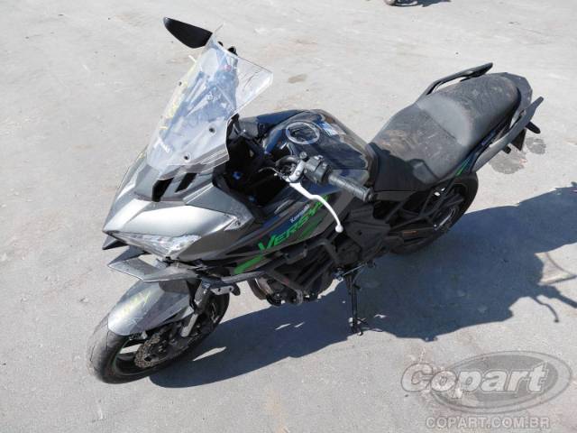 2025 KAWASAKI VERSYS 