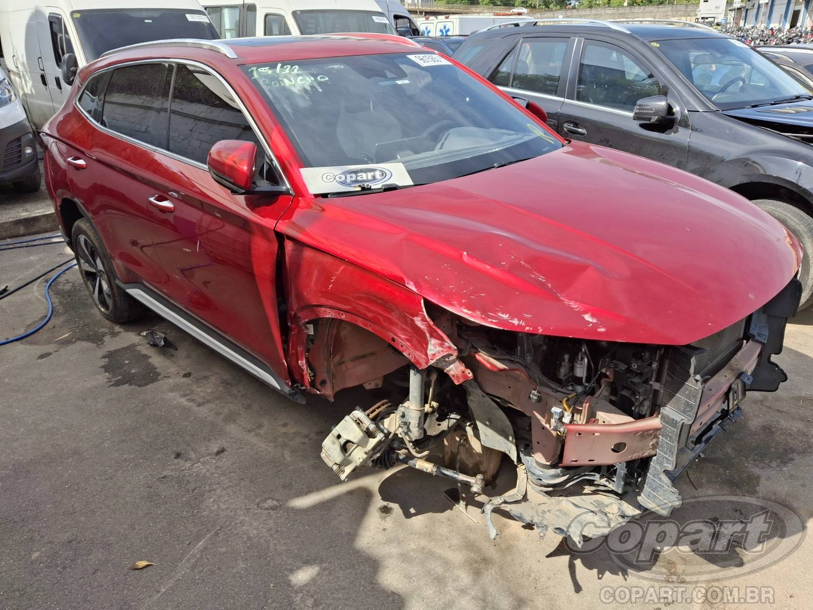 Veículo BYD Song BYD Song Plus DM-I 1.5 16V 2023 Médio Dano Frontal 2023 em leilão