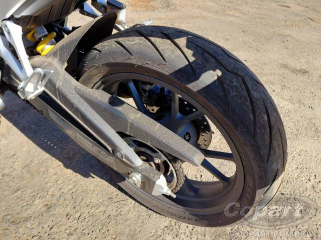 2026 HONDA CB 300F 