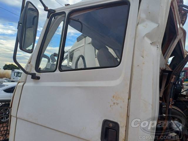 2012 MERCEDES BENZ 2726 