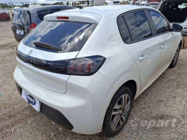 2022 PEUGEOT 208 