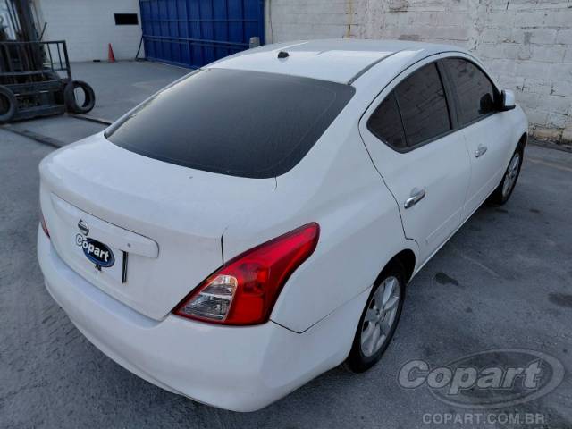 2014 NISSAN VERSA 
