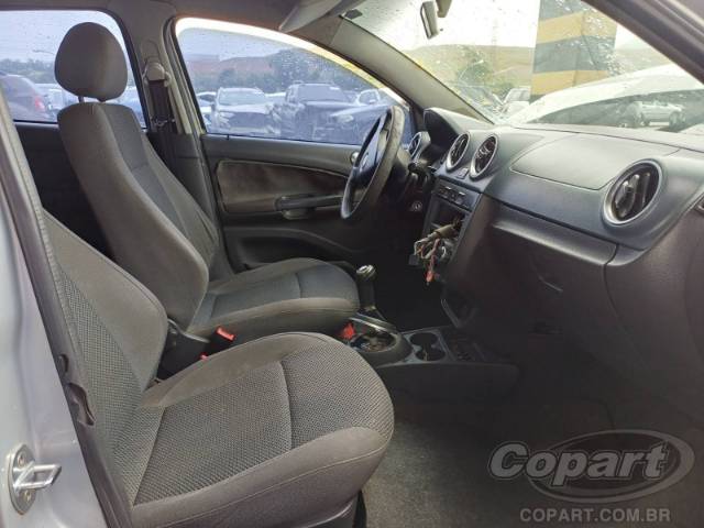 2009 VOLKSWAGEN GOL 