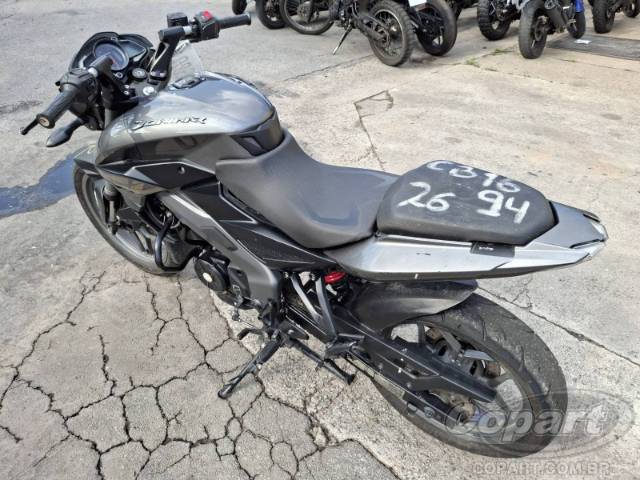 2025 BAJAJ DOMINAR 