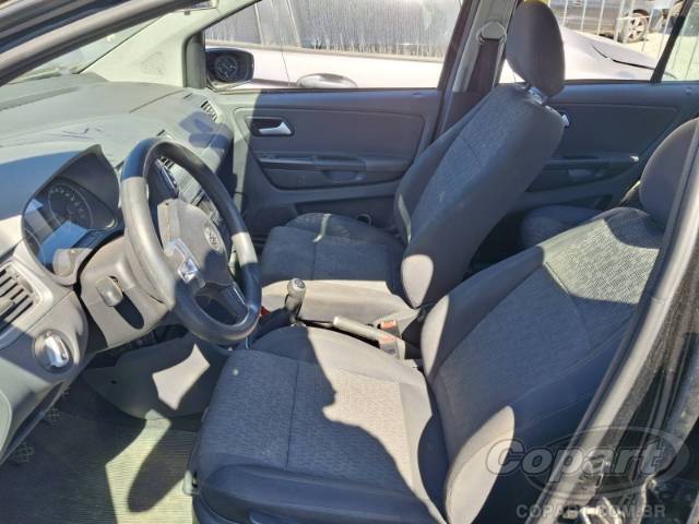 2014 VOLKSWAGEN FOX 