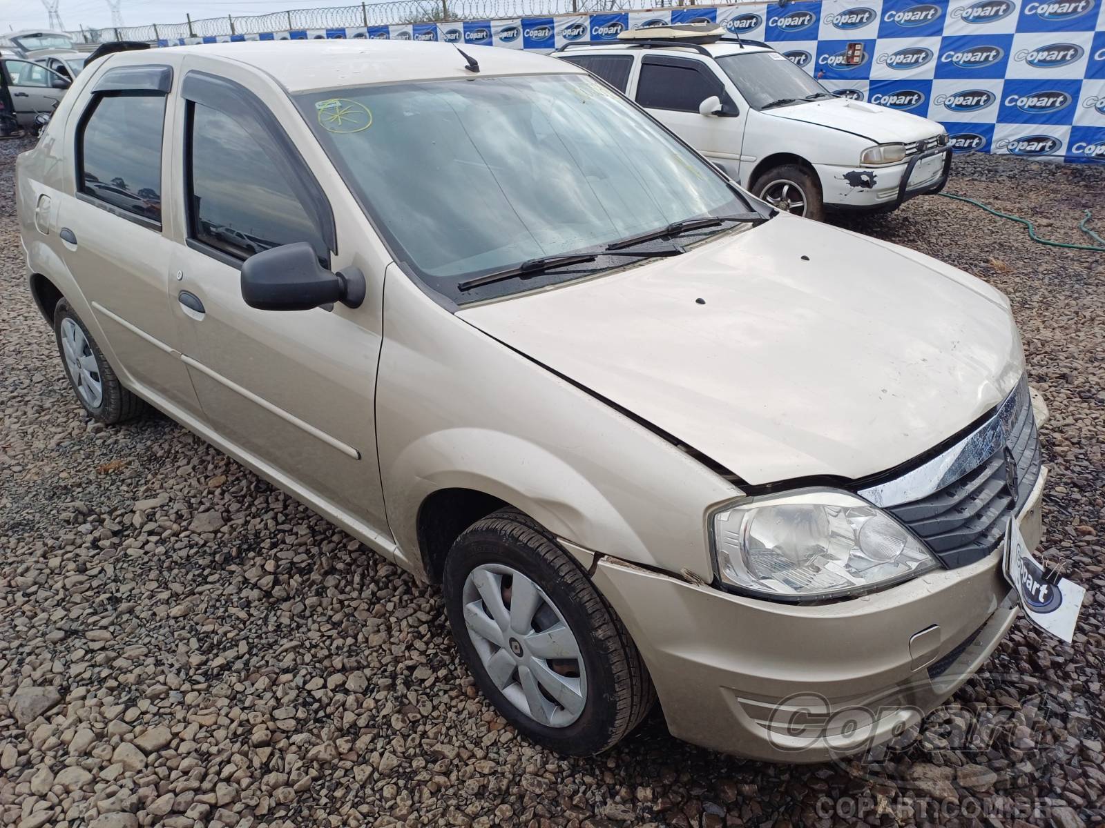 Veículo Renault Logan RENAULT LOGAN 1.0 16V HI-FLEX 2012 2012 em leilão