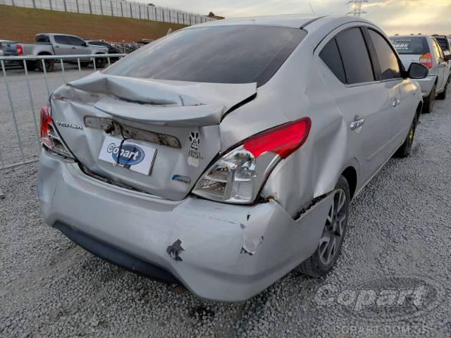2017 NISSAN VERSA 