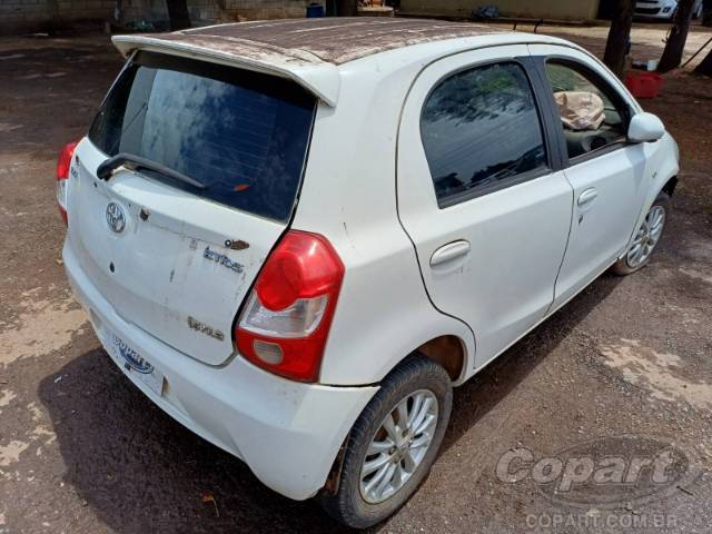 2013 TOYOTA ETIOS 