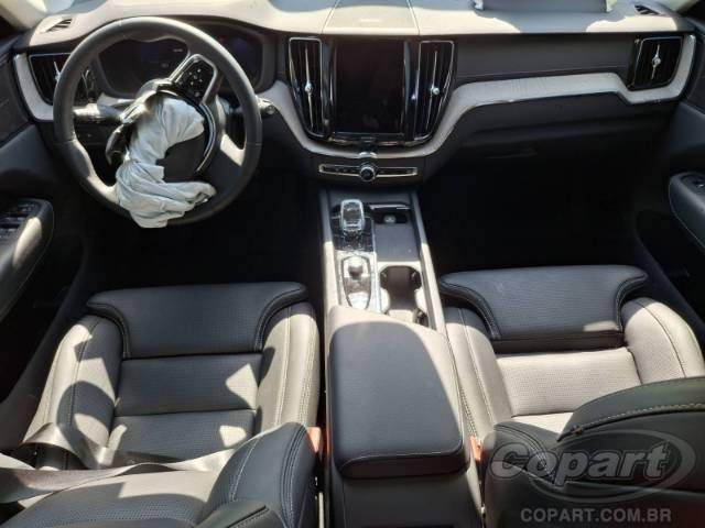 2025 VOLVO XC60 